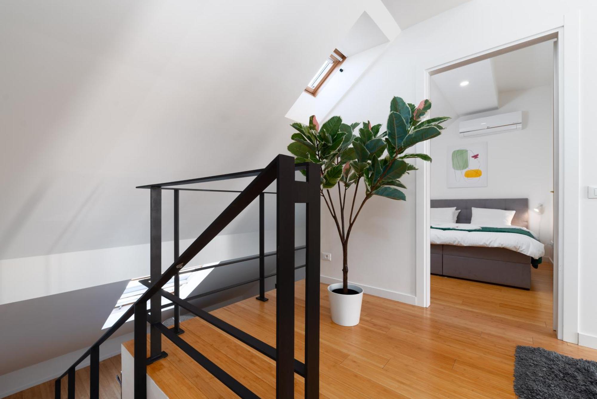 Two-Level Apart With A Terrace Near The Vltava River 프라하 외부 사진